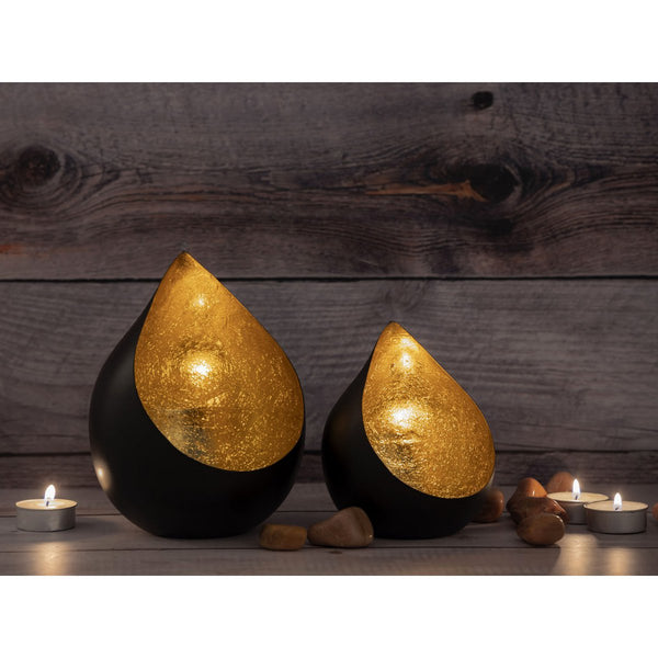 Комплект свещници с 2 поставки за чаени свещи Romy. Капковиден черен мат и златен отвътре